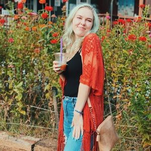 Meet your Posher, Whitney